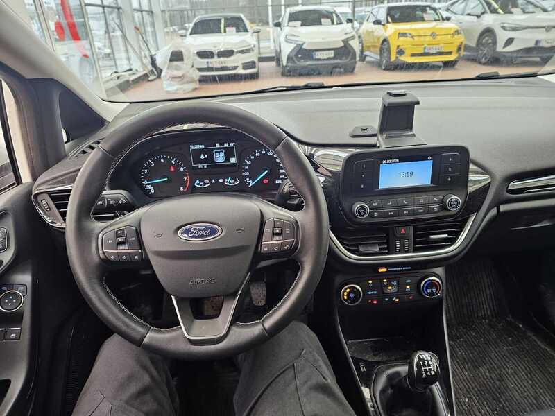 Ford Fiesta vaihtoauto