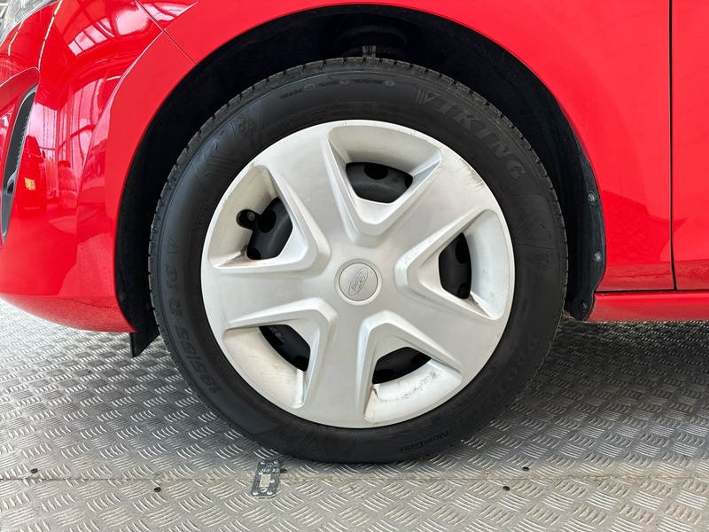 Ford Fiesta vaihtoauto