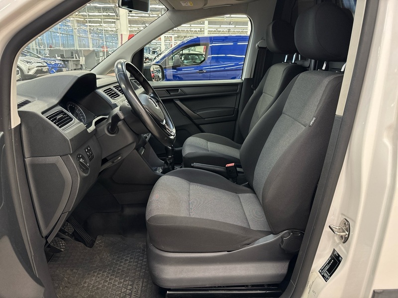 Volkswagen Caddy Maxi vaihtoauto