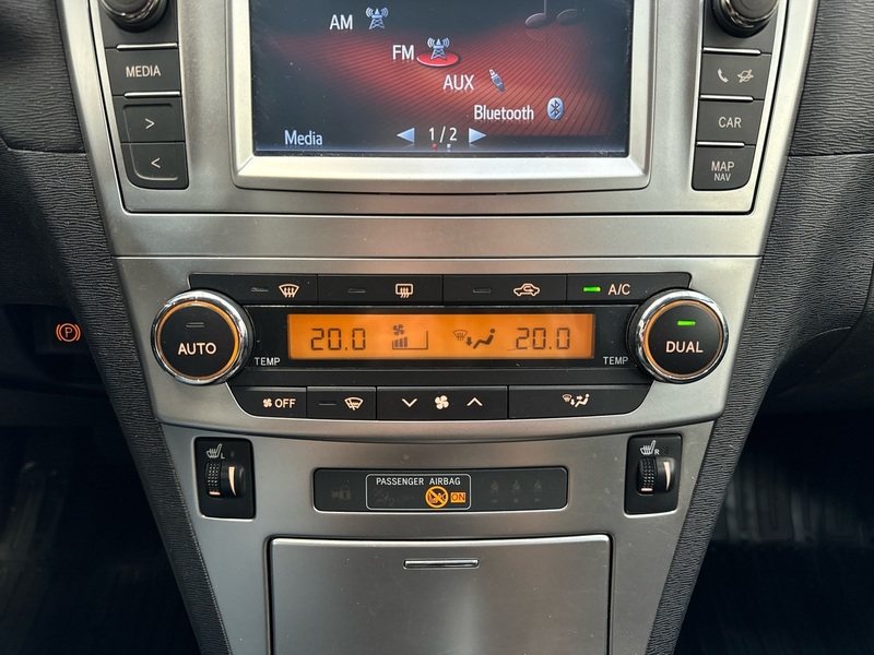 Toyota Avensis vaihtoauto