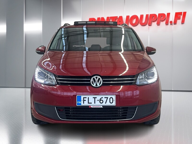 Volkswagen Touran vaihtoauto