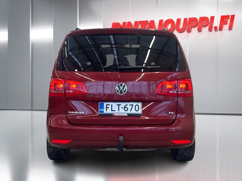 Volkswagen Touran vaihtoauto
