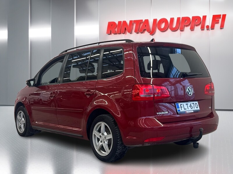 Volkswagen Touran vaihtoauto