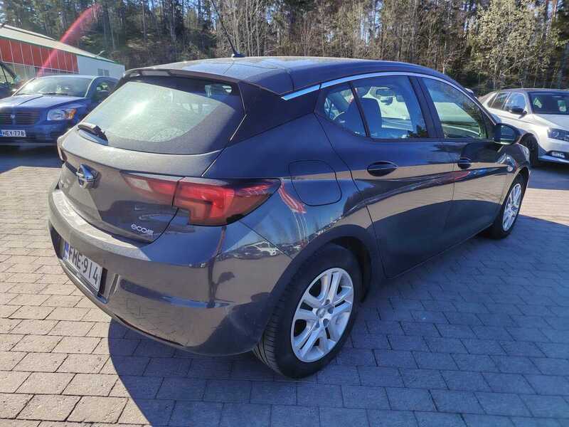 Opel Astra vaihtoauto