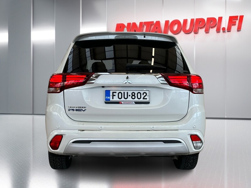 Mitsubishi Outlander PHEV vaihtoauto