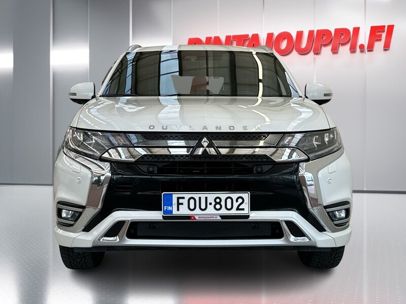 Mitsubishi Outlander PHEV vaihtoauto