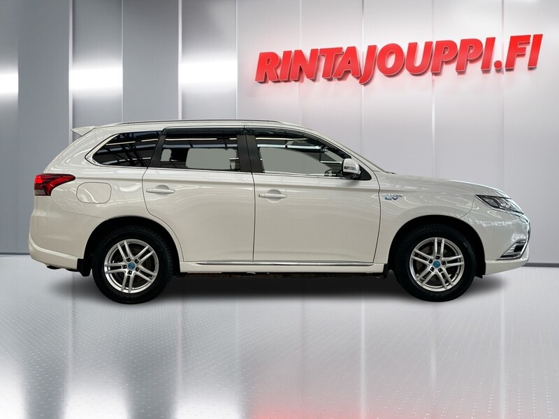Mitsubishi Outlander PHEV vaihtoauto