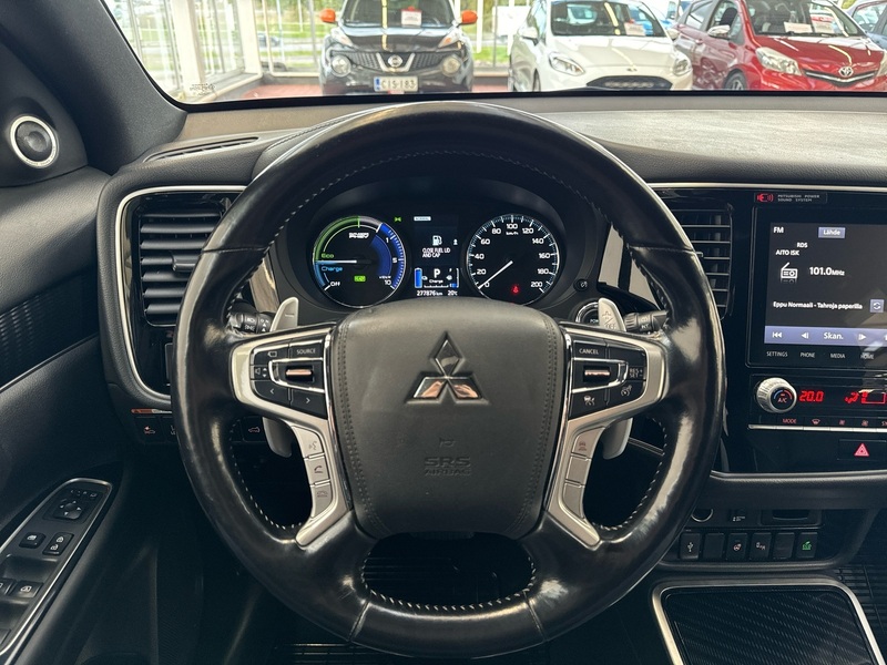 Mitsubishi Outlander PHEV vaihtoauto