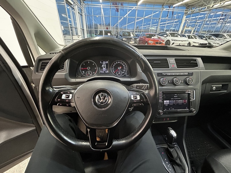 Volkswagen Caddy Maxi vaihtoauto