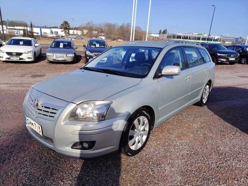 Toyota Avensis vaihtoauto
