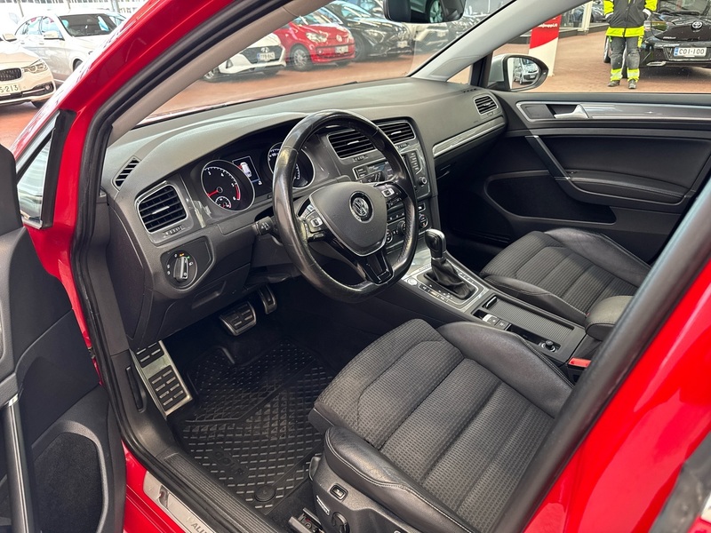 Volkswagen Golf vaihtoauto