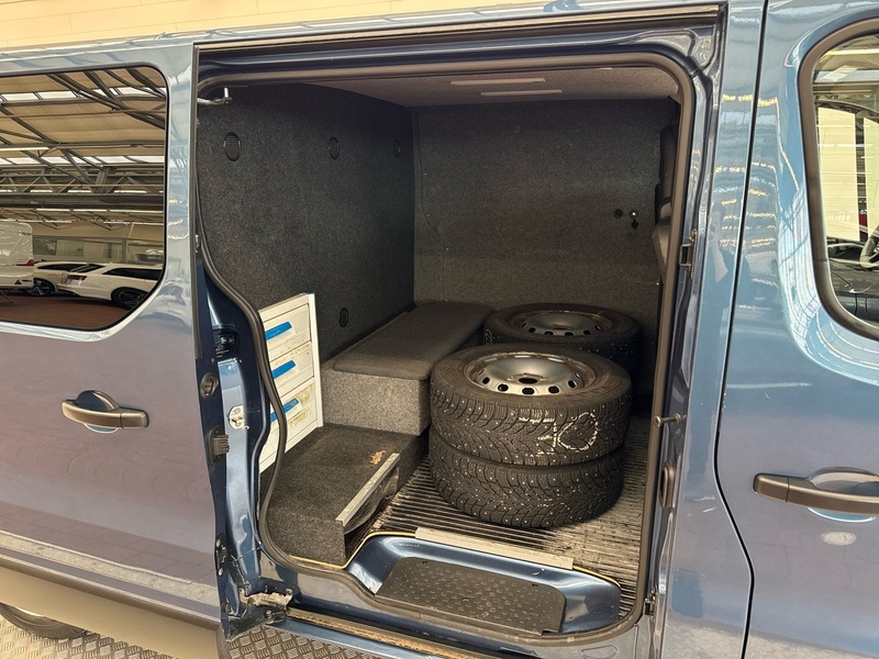 Nissan NV300 vaihtoauto