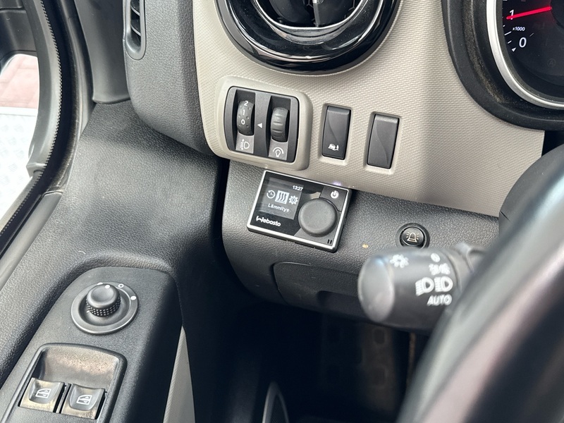 Nissan NV300 vaihtoauto