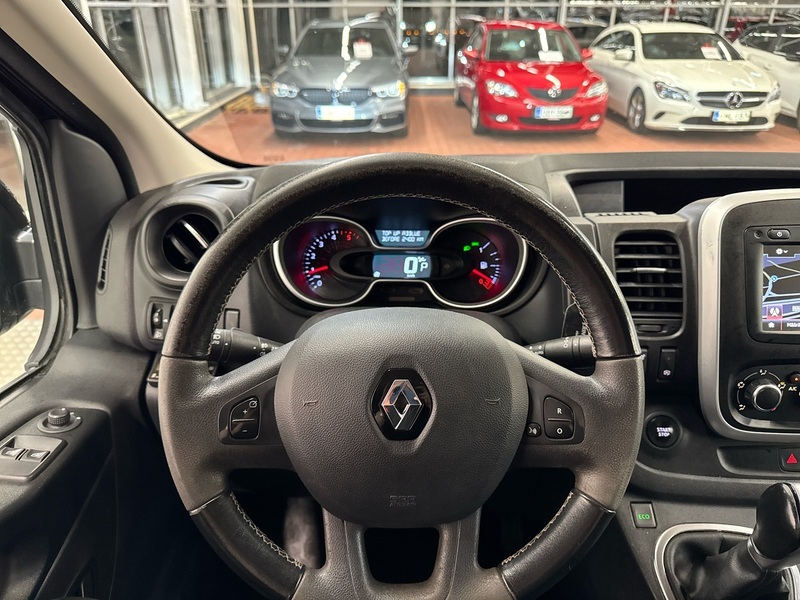 Renault Trafic vaihtoauto