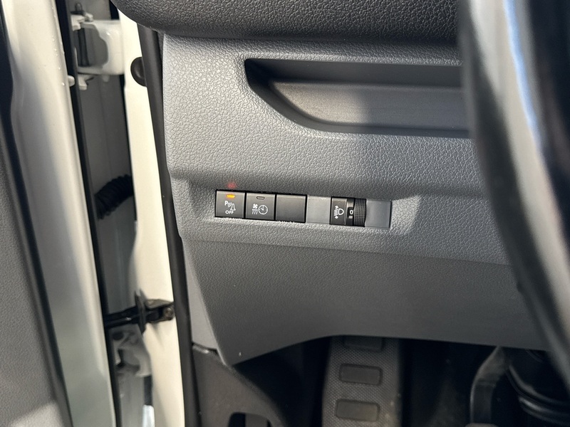 Opel Vivaro vaihtoauto