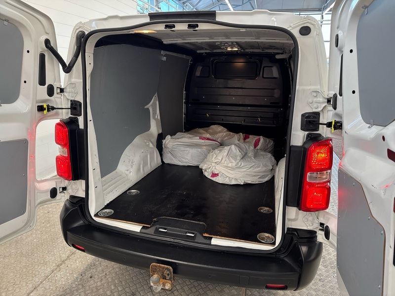 Opel Vivaro vaihtoauto