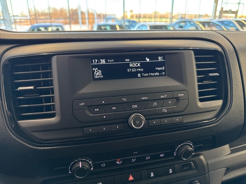 Opel Vivaro vaihtoauto