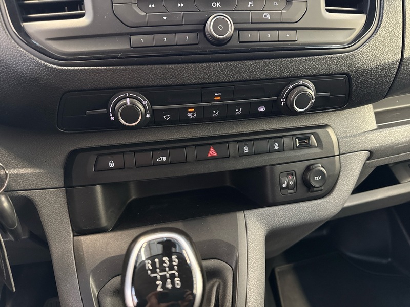 Opel Vivaro vaihtoauto