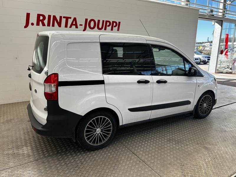 Ford Transit Courier vaihtoauto