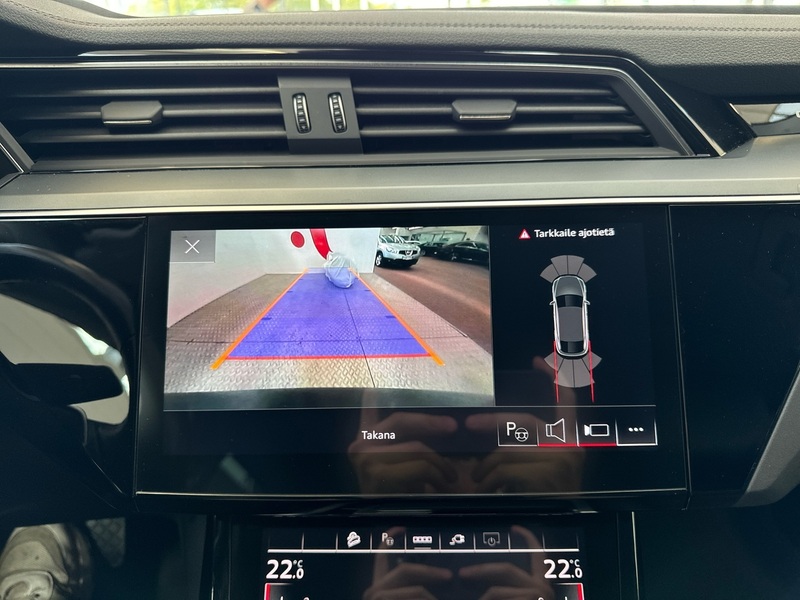 Audi e-tron vaihtoauto