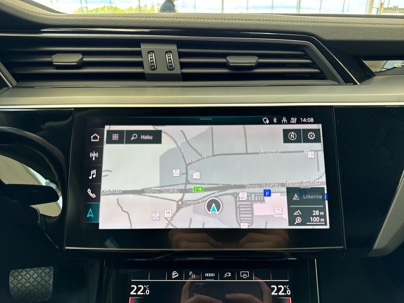 Audi e-tron vaihtoauto