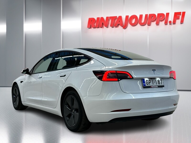 Tesla Model 3 vaihtoauto