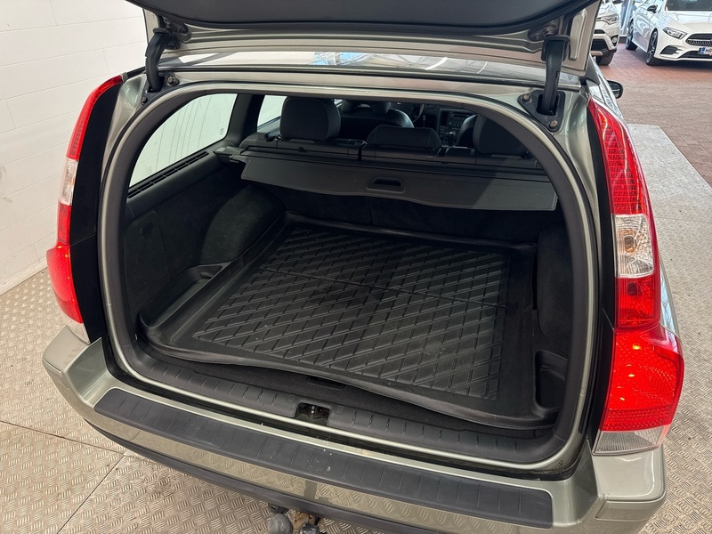 Volvo V70 vaihtoauto