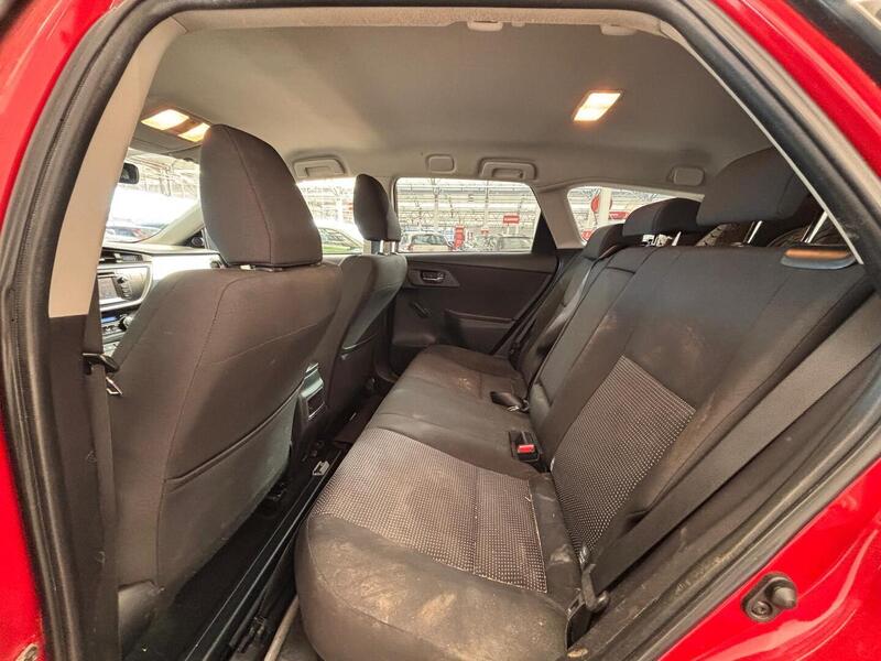 Toyota Auris vaihtoauto