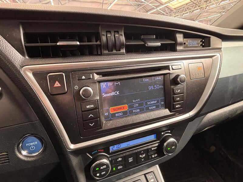 Toyota Auris vaihtoauto