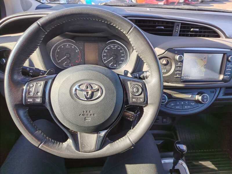 Toyota Yaris vaihtoauto