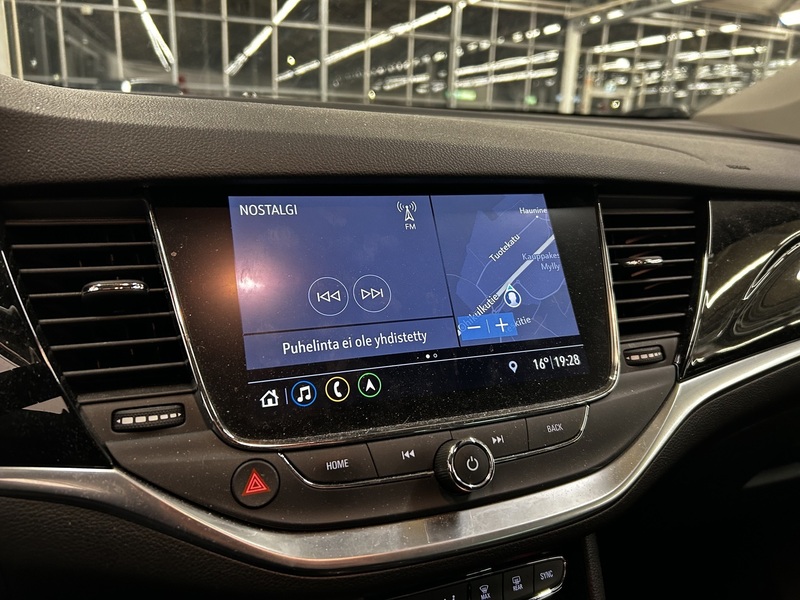 Opel Astra vaihtoauto