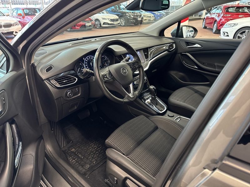 Opel Astra vaihtoauto