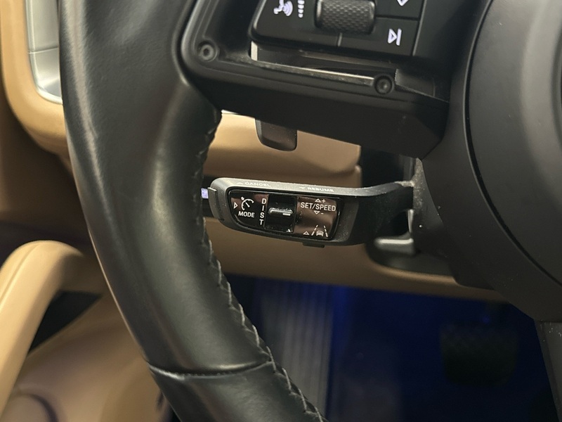 Porsche Cayenne vaihtoauto