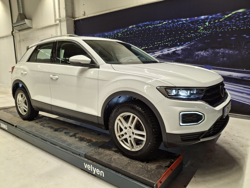 Volkswagen T-Roc vaihtoauto