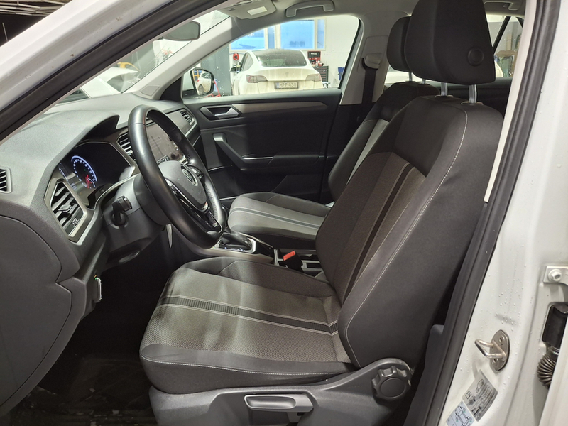 Volkswagen T-Roc vaihtoauto