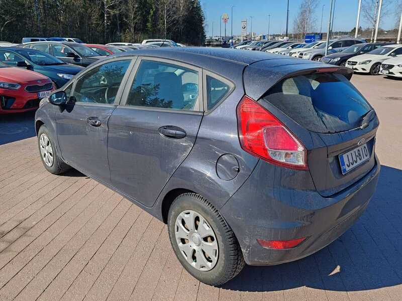 Ford Fiesta vaihtoauto
