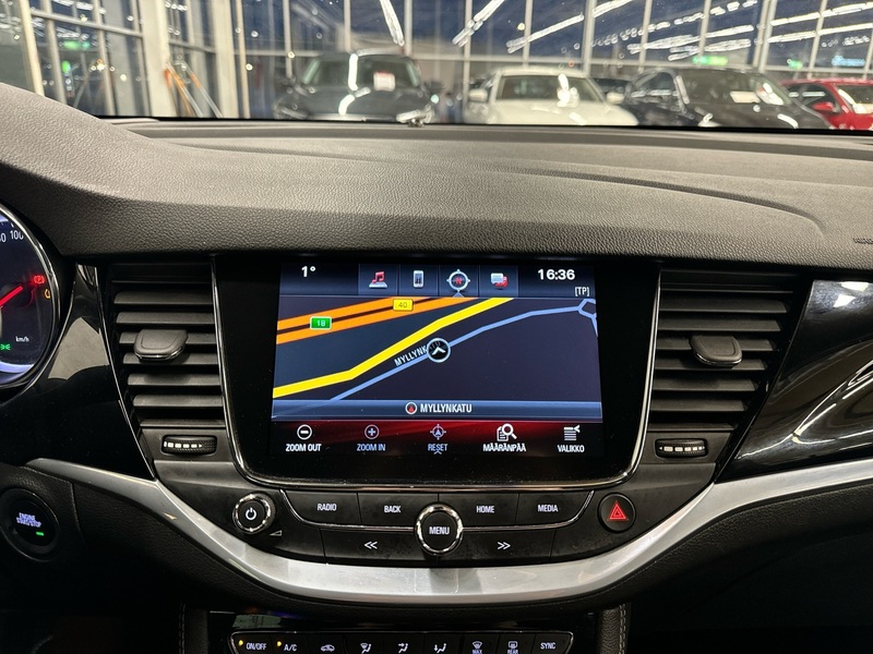 Opel Astra vaihtoauto