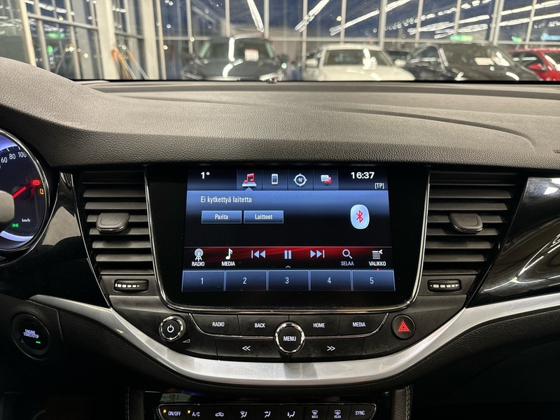 Opel Astra vaihtoauto