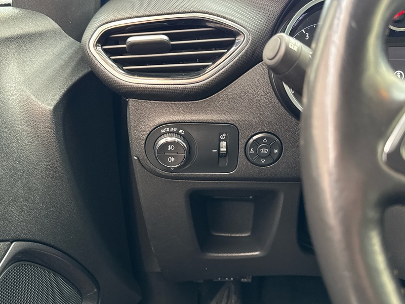 Opel Crossland X vaihtoauto