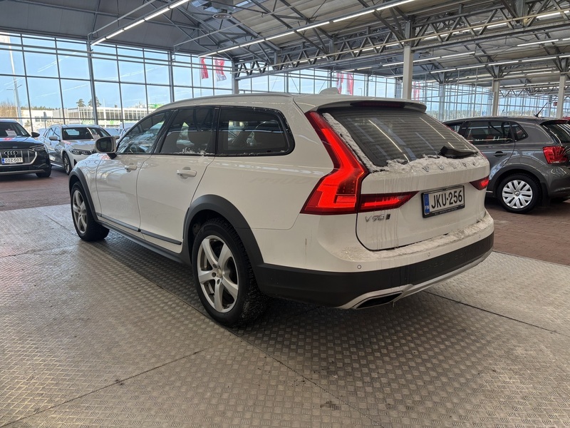 Volvo V90 Cross Country vaihtoauto