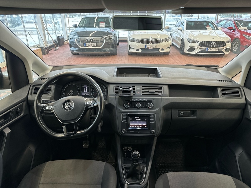 Volkswagen Caddy Maxi vaihtoauto