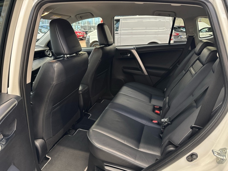 Toyota RAV4 vaihtoauto