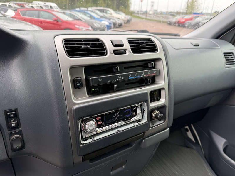 Toyota Hiace vaihtoauto