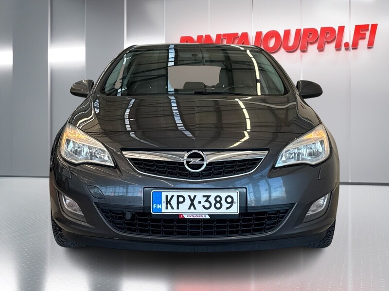 Opel Astra vaihtoauto