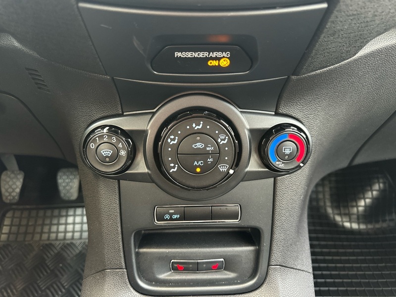 Ford Fiesta vaihtoauto