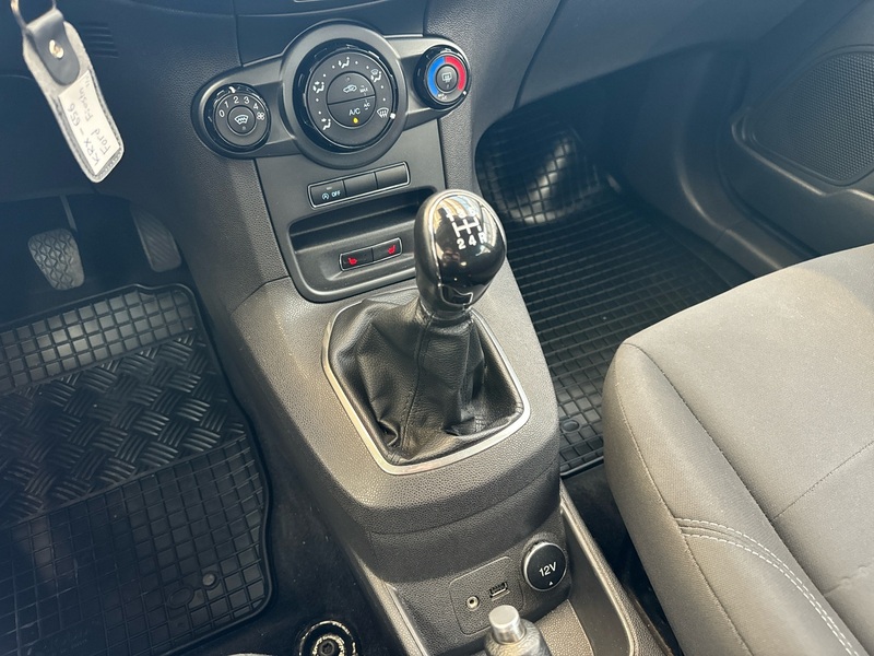 Ford Fiesta vaihtoauto