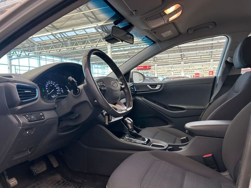 Hyundai IONIQ hybrid vaihtoauto