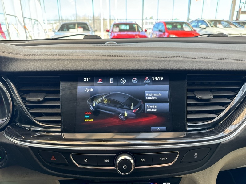 Opel Insignia vaihtoauto