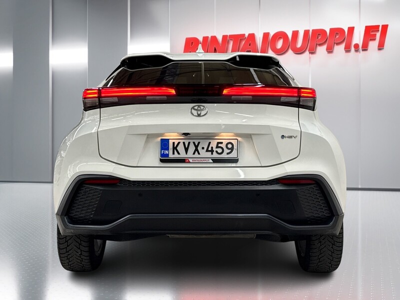 Toyota C-HR vaihtoauto