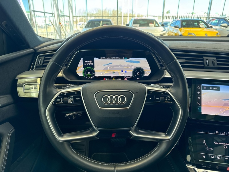 Audi e-tron vaihtoauto